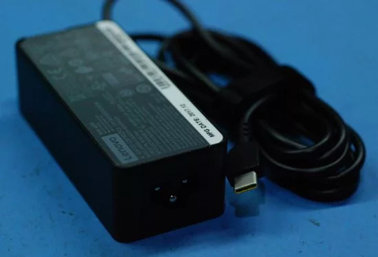 Lenovo 45W USB-C-netadapter – 3-polige netaansluiting – SA18C15461