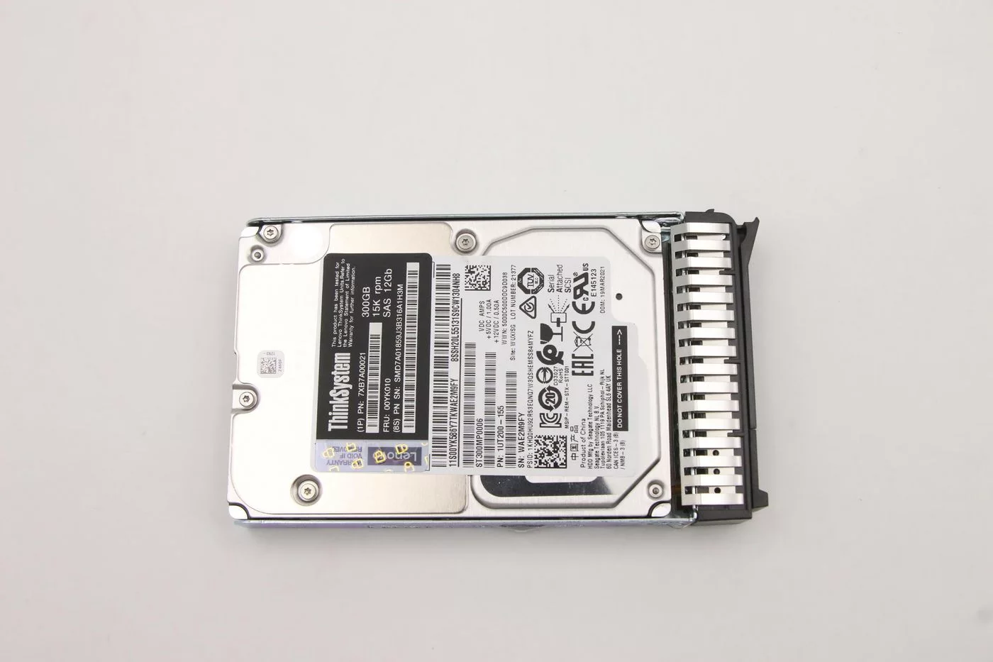 Lenovo ThinkSystem 2,5-inch SAS-harde schijf – 300 GB, 15K – 00YK010-RFB