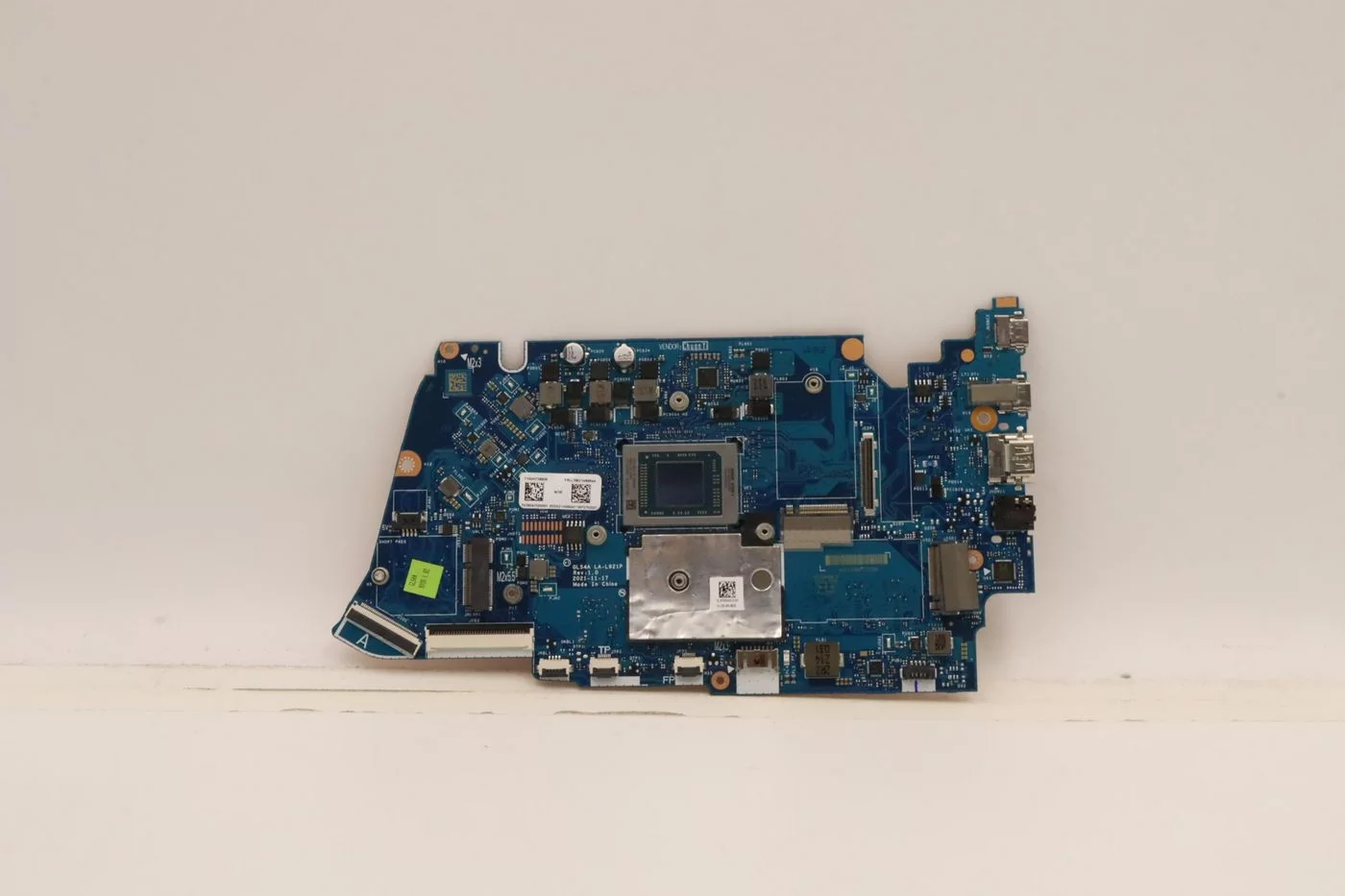 Lenovo IdeaPad 5 14ABA7-moederbord – 8 GB – 5B21H89644
