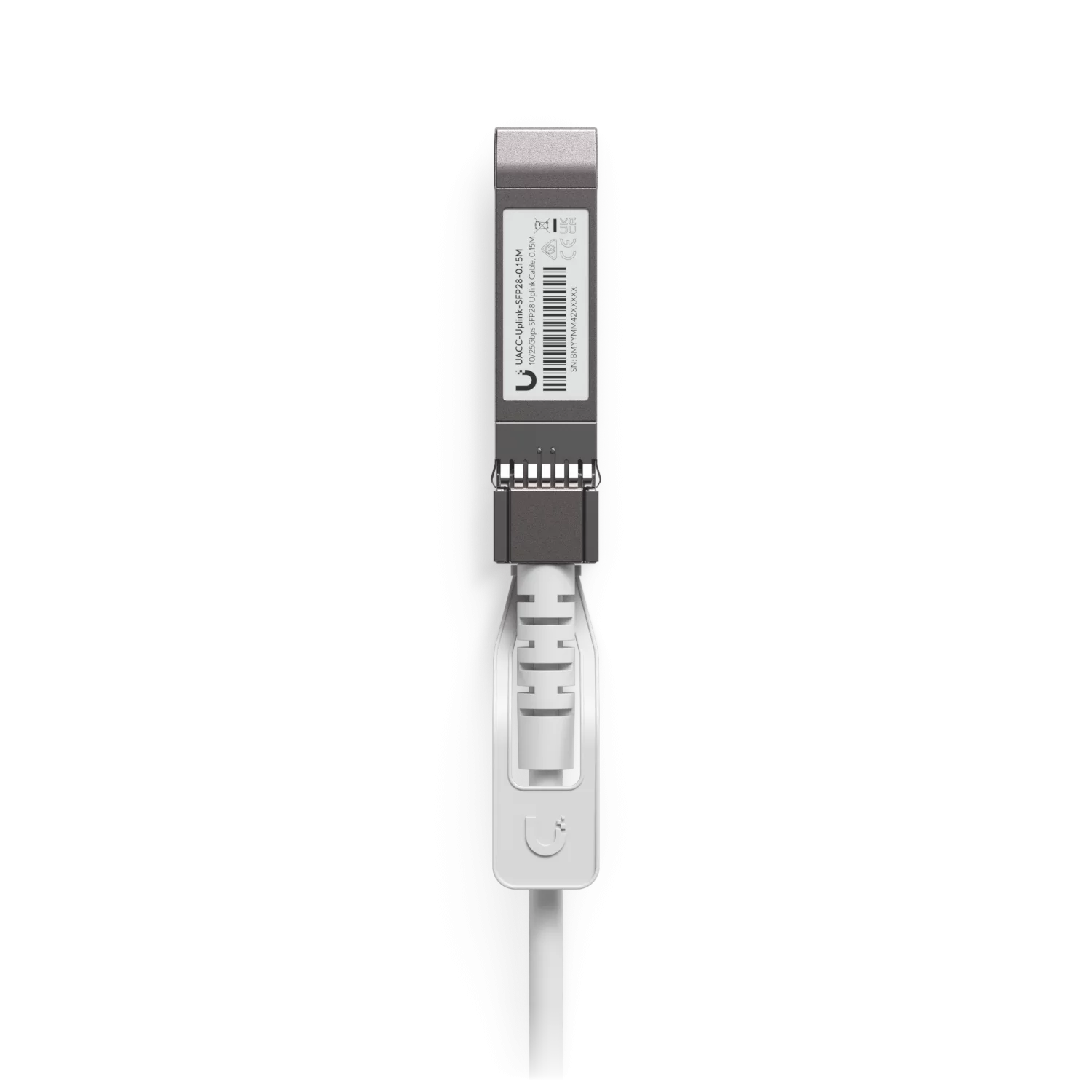 Close-up van de SFP28-connector van de Ubiquiti UACC-Uplink-SFP28-0.15M